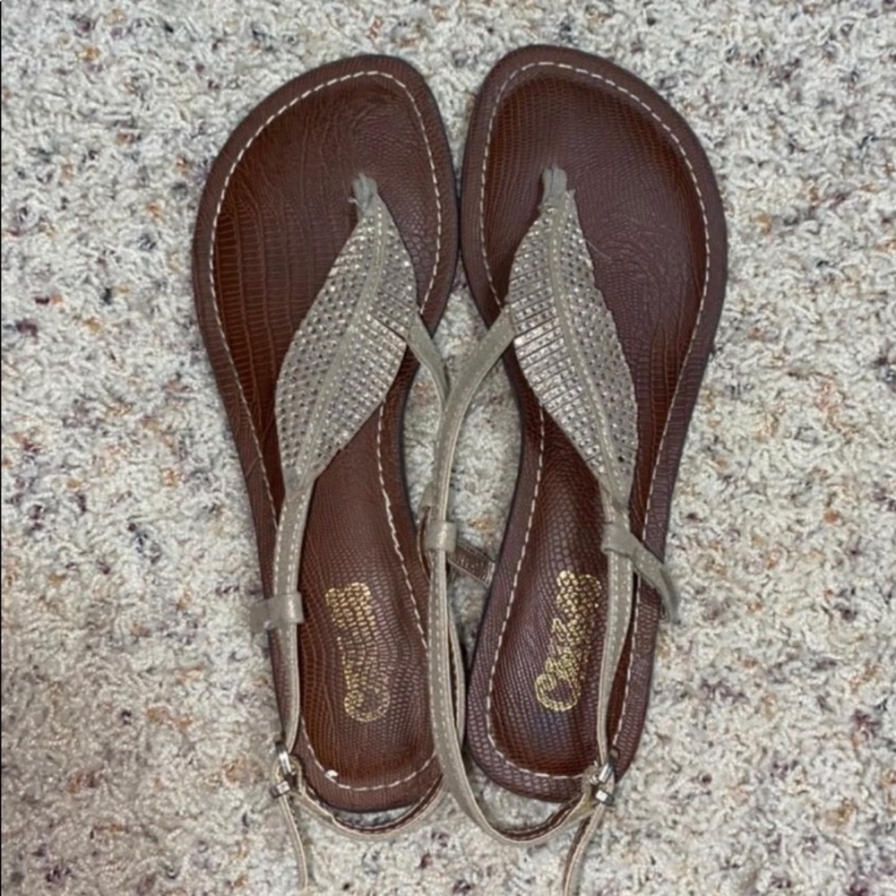 Sandles